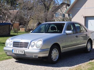 Mercedes-Benz E 220 2.2 R4 70kW