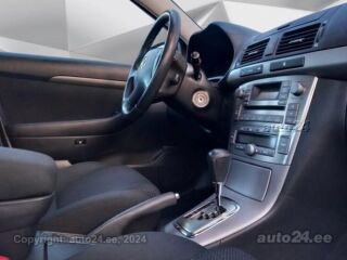 Toyota Avensis Linea Sol 2.4 120kW
