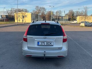 Hyundai i30 1.6 93kW