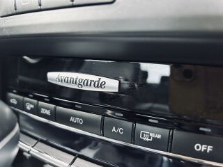 Mercedes-Benz E 220 AVANTGARDE 2.1 BlueEfficiency 100kW