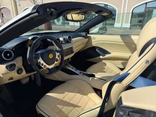 Ferrari California T er 3.9 V8 412kW