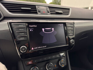 Skoda Superb Elegance 1.8 132kW
