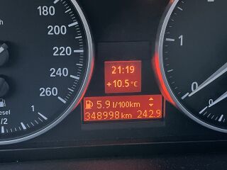 BMW 320 2.0 R4 120kW