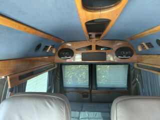 Ford Econoline 5.8 149kW
