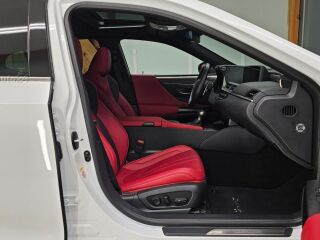 Lexus ES 300h F-Sport S Mark Levinson 2.5 131kW