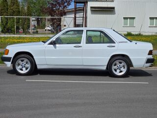 Mercedes-Benz 190 2.0 75kW