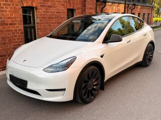 Tesla Model Y PERFORMANCE 393kW