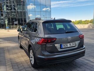 Volkswagen Tiguan Comfortline Business 2.0 R4 DFGA 110kW