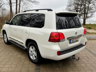 Toyota Land Cruiser V8 Excutive 4.5 V8 200kW