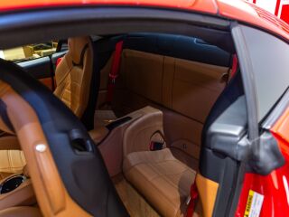 Ferrari California T 3.9 V8 412kW