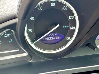 Mercedes-Benz SL 550 5.5 V8 285kW