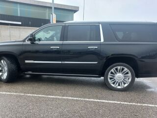 Cadillac Escalade ESV Platinum 6.2 313kW