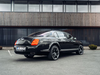 Bentley Continental Flying Spur 6.0 W12 412kW