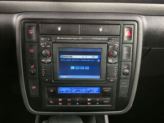 Volkswagen Sharan UNITED EDITION 1.8 110кВ