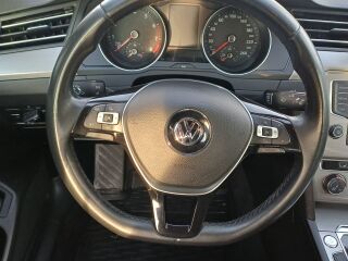 Volkswagen Passat 1.4 92kW