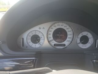 Mercedes-Benz E 270 2.7 130kW