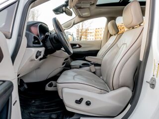 Chrysler Pacifica Limited 3.6 214kW