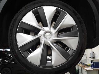 Tesla Model Y Shadowline Long Range AWD 368kW