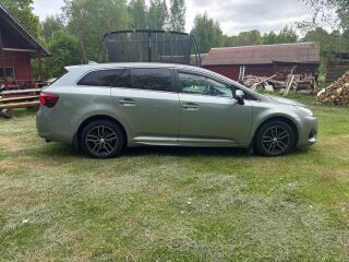 Toyota Avensis Active plus touring sports 1.8 108kW