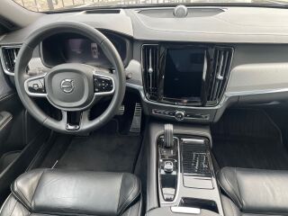 Volvo V90 T6 R-DESIGN RECHARGE AWD B&W 2.0 186kW