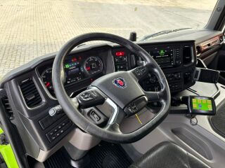Scania P370 6x2 272kW