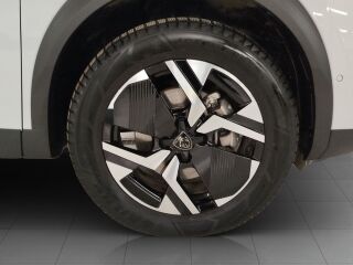Peugeot 2008 GT Hybrid 145 e-DCS6 100kW