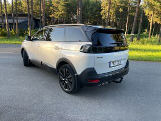 Peugeot 5008 GT Pack 1.5 BlueHDi 96кВ