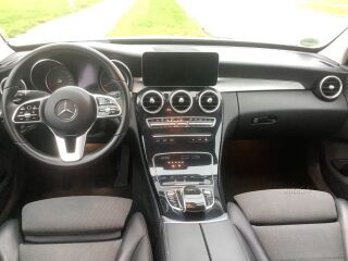 Mercedes-Benz C 220 2.0 R4 143kW