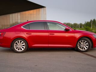 Skoda Superb 1.4 110kW