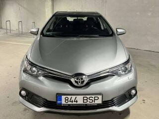 Toyota Auris 1.6 97kW