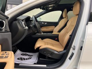 Volvo XC60 AWD Luxury Inscription FaceLift MY22 2.0 T6 Recharge Twin Engine Plug-in-Hybrid 251kW