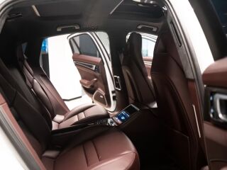 Porsche Panamera Turbo 4.0 V8 463kW