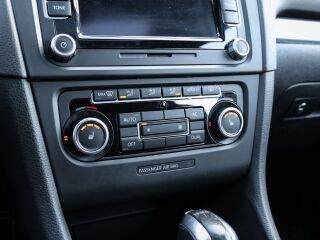 Volkswagen Golf VI GTI Hatchback 2.0 155kW