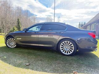 BMW 730 3.0 180кВ
