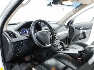 Volvo XC90 Facelift R-Design Premium Line 2.4 136kW
