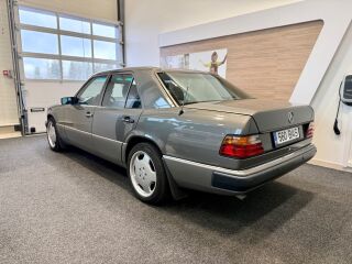 Mercedes-Benz E 230 2.3 TSI 97кВ