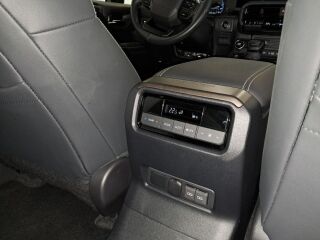 Toyota Land Cruiser Prestige 151kW