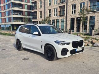 BMW X5 xDrive30d MHEV M-Sportpakett Aerodynamics 3.0 210кВ