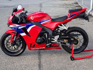 Honda CBR 600 RR Supersport Grand Prix Red HRC R4 DOHC 16V 89kW