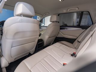 BMW 530 D Luxury Line 3.0 195kW