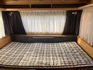 Dethleffs 430DB Camper