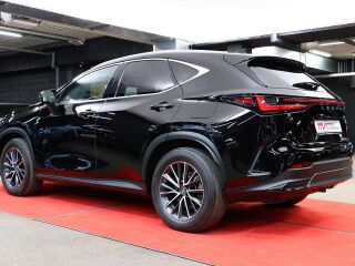 Lexus NX 450h+ AWD Business Plus 2.5 Plug In Hybrid 136kW