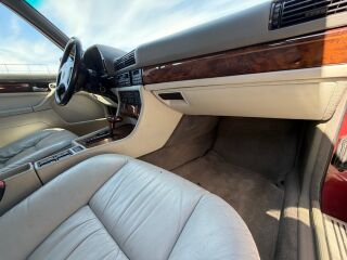 BMW 750 Long V12 220кВ