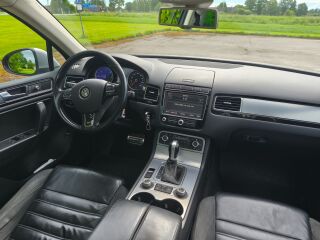 Volkswagen Touareg R-Line 3.0 V6 TDI 193kW