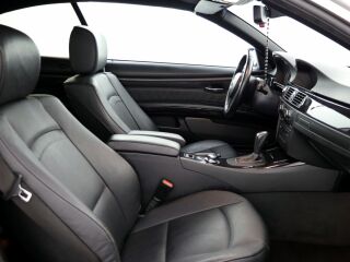 BMW 330 Cabrio ATM 3.0 D 170kW