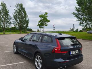 Volvo V60 Cross Country 2.0 110kW