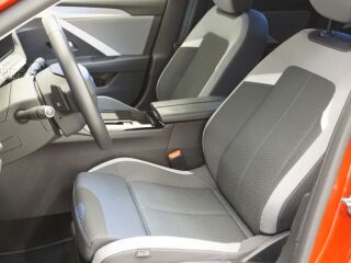 Opel Astra Innovation PHEV Plug-In 1.6 132kW