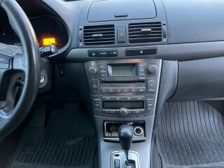 Toyota Avensis 2.0 108kW