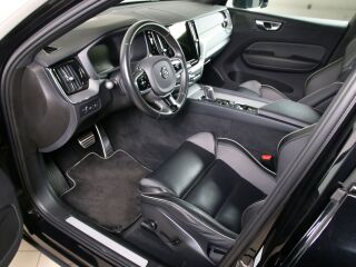Volvo XC60 AWD R-DESIGN XENIUM INTELLI SAFE PRO 2.0 T8 Recharge Plug-In-Hybrid 288kW
