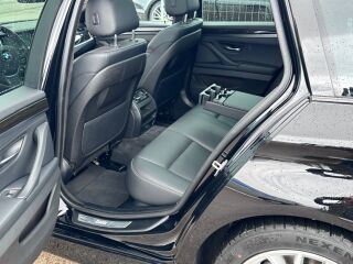 BMW 530 d xDrive Touring Luxury Edition 3.0 TwinPower Turbo 190kW